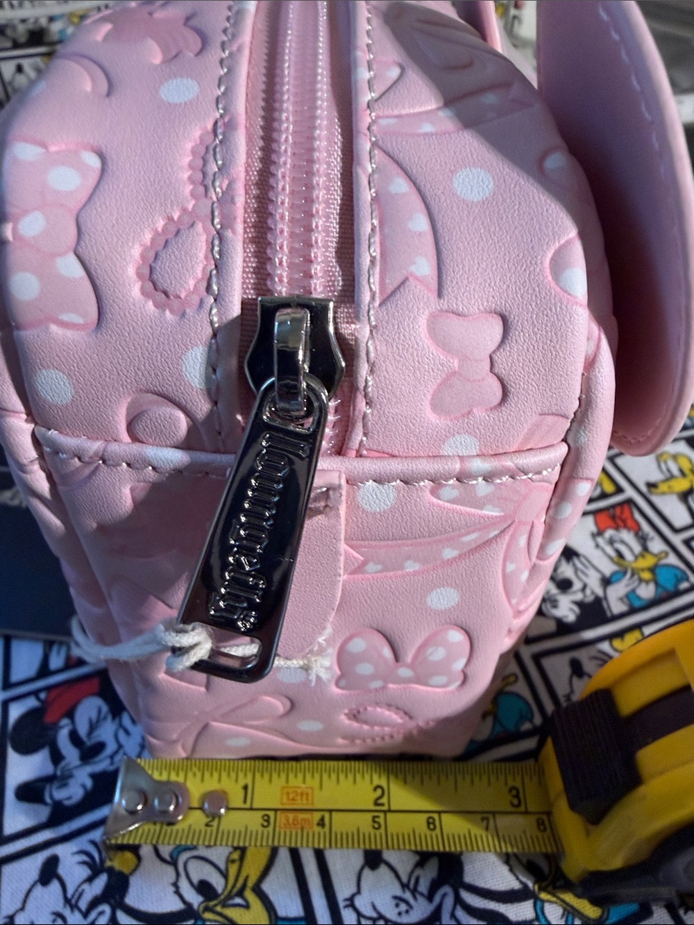 Loungefly Minnie Mouse Pink Makeup Bag With Bows Ears NWT 2025 - Picture 9 of 10